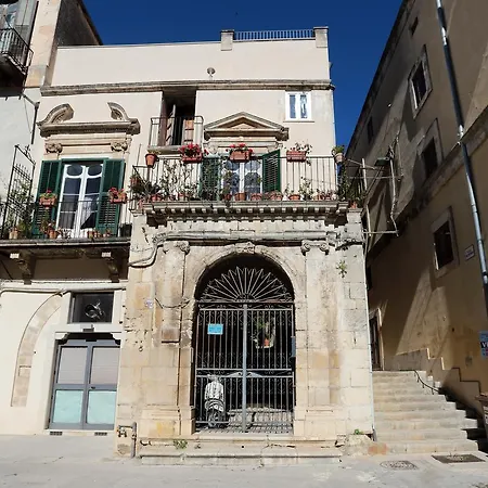 Del Teatro Apartment Modica